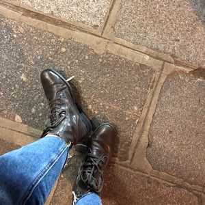 Meet your Posher, Manelle